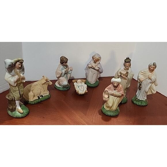 hand painted nativity set 8pc - Picture 7 of 8